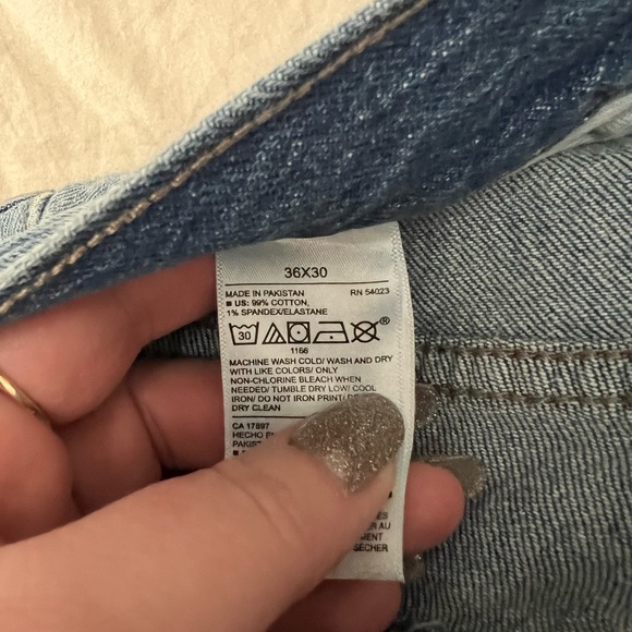 NWOT Old Navy Mens Jeans - Picture 1 of 3